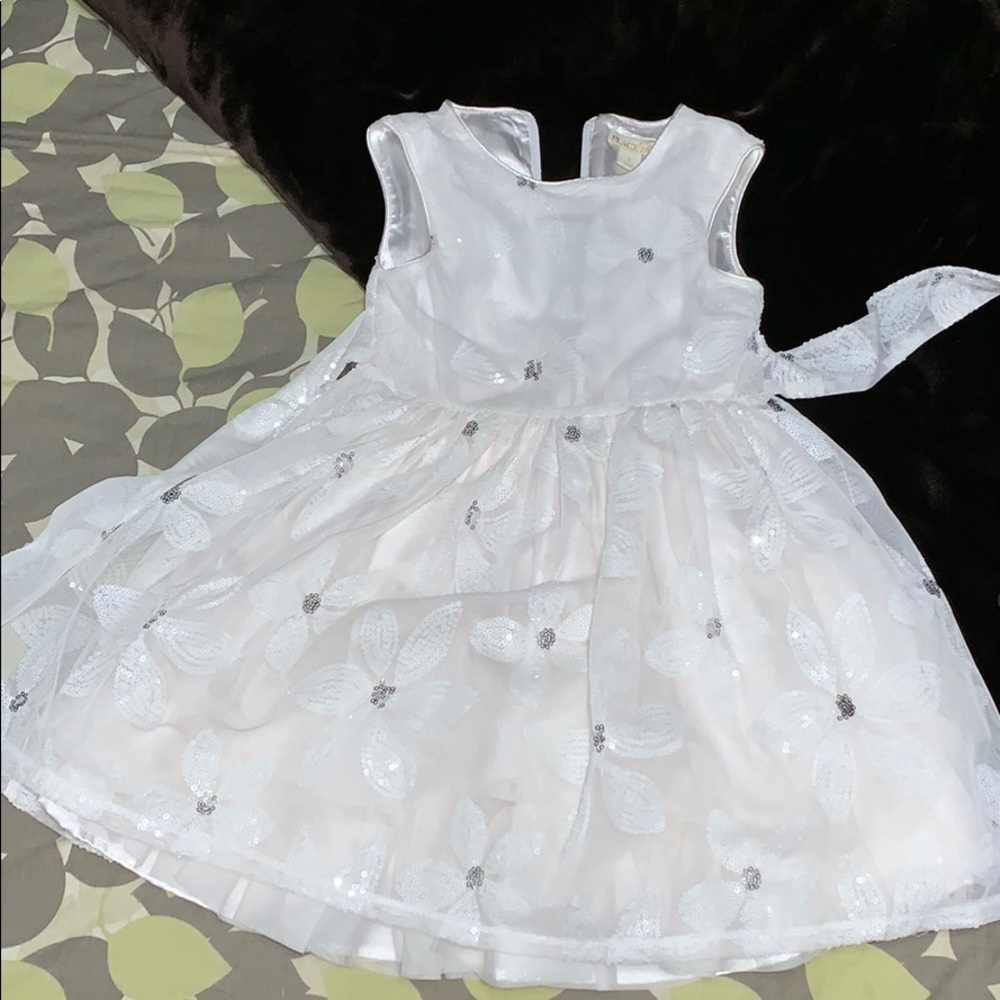 White Flower dress